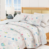 Great Bay Home Coastal Quilt Set - 3-Piece Full/Queen Size Nautical Bedding Set - Lightweight, All-Season, Reversible Bedspread (Colorful Seascape) Great Bay Home