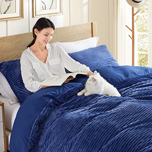 Nestl Premium Flannel Duvet Cover Set - 2 PC Reversible Twin Comforter Cover Set with Microfiber Back - 1 Velvet Duvet Cover Twin with Zipper Closure & 1 Pillow Sham 68 x 90 inches – Navy Blue Nestl