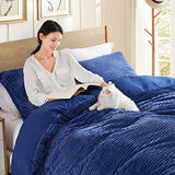 Nestl Premium Flannel Duvet Cover Set - 2 PC Reversible Twin Comforter Cover Set with Microfiber Back - 1 Velvet Duvet Cover Twin with Zipper Closure & 1 Pillow Sham 68 x 90 inches – Navy Blue Nestl