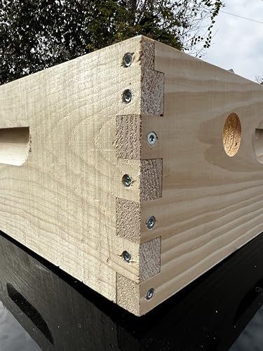 Little Larue Apiary LLc Bee Hive Winter Quilt Box Assembled Langstroth Style Made in USA (10 Frame) Little Larue Apiary LLc