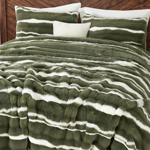 Wonderful 3 Pieces Fluffy Faux Rabbit Fur Comforter Set King Size, Dark Green Plush Fuzzy Bedding Set, Animal Stripes Design Warm Soft Comforter Bedding Set for All Season,104"x94" Wonderful