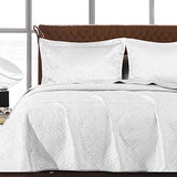 NTBAY King Silk Satin Quilt Set, Geometric Pattern Bedspread Luxury Quilted Coverlet Set for All Seasons(1 Quilt, 2 Pillow Shams), White NTBAY