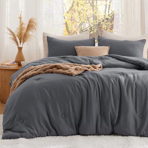 Bedsure Queen Comforter Set Dark Grey, Soft Prewashed Queen Size Bedding, Quilted Comforter with Circle Design, Down Alternative Comforter for All Seasons, 3 Pieces Bed Set with 2 Pillow Shams Bedsure