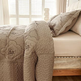 Cmfshape Floral Embroidery Quilt Set,3 Pieces King Quilt Bedding Set,Classic Diamond Pattern Quilts,Ultra Soft Lightweight Reversible Bedspread Coverlets for All Season(Taupe,102"x90") Cmfshape