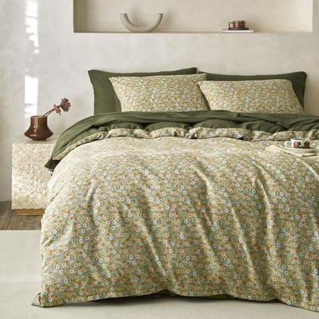 Wake In Cloud - Floral Comforter Set, Cute Vintage Flower Cottagecore Aesthetic for Women Teen Girls, Soft Lightweight Dorm Bedding, 3 Pieces, Olive Green, Twin/Twin XL Size Wake In Cloud