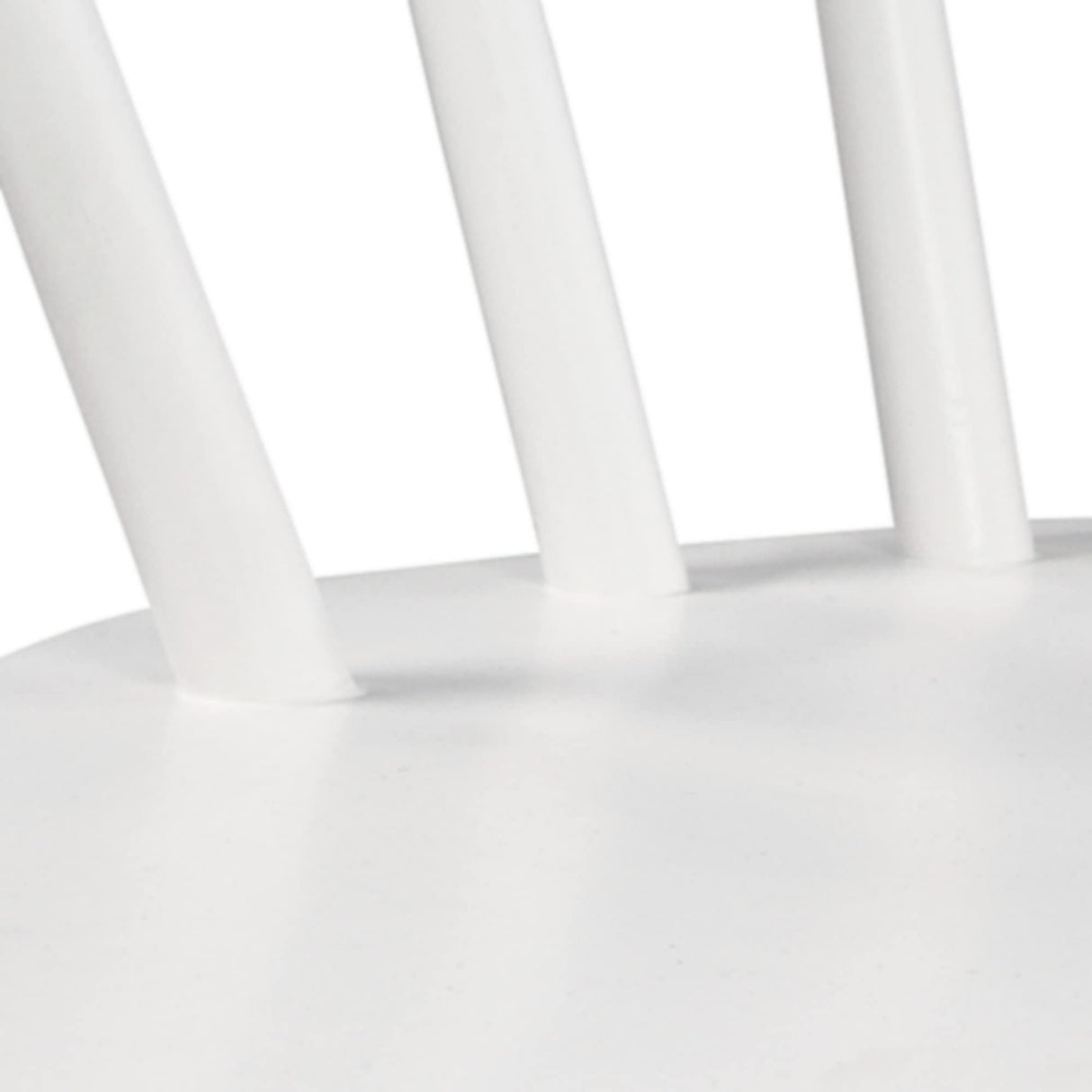Signature Design by Ashley Grannen Modern 18" Spindle Back Dining Chair, 2 Count, White Signature Design by Ashley