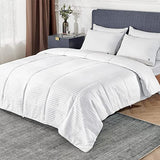 Bedsure Duvet Insert King Size - Lightweight Comforter, Quilted Cooling Duvet Insert, Down Alternative Summer Comforter with 8 Tabs, Ultra Soft Blanket, Striped, King, White, 90x102 inches Bedsure