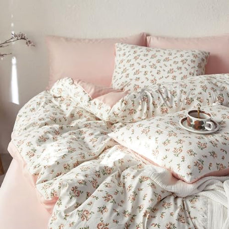 Wake In Cloud - Floral Comforter Set, Coquette Cottagecore Aesthetic Flower Shabby Chic Pattern for Women Teen Girls, Soft Lightweight Bedding, 3 Pieces, Peach Blush, Twin/Twin XL Size Wake In Cloud