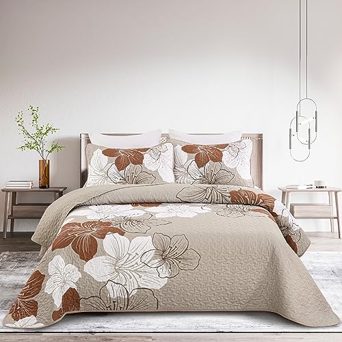 DJY 3 Pieces Quilt Set King Taupe Floral Pattern Quilt Coverlet Set Boho Floral Bedspread with 2 Pillow Shams Elegant Flower Bedding Quilt Set for All Season (Brown, 104"x 90") DJY