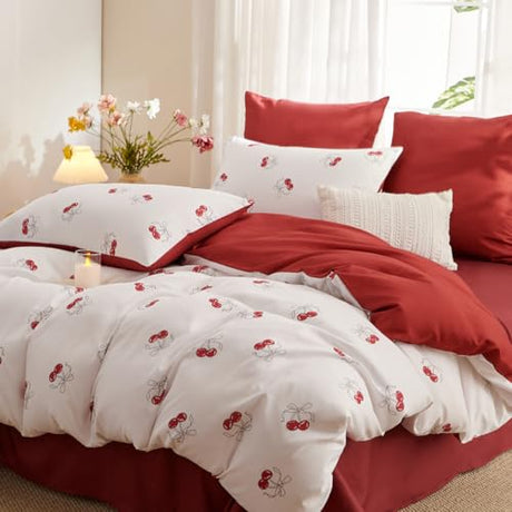 Bildenly White Twin Comforter Set - Red Cherry Quilt Bedding Set 2 Pieces, Comforter Set Twin Size, Soft & Lightweight Comforter(68‘’ x 90‘’) for Girl All Season & 1 Pillowcase(30‘’x20‘’) Bildenly