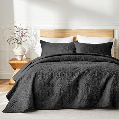 akkialla Twin Quilt Bedding Set for All Seasons,Lightweight Black Bedspreads Twin Size,Modern Style Microfiber Soft Floral Pattern Coverlet Set(1 Quilt,1 Pillow Sham)