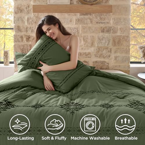 Baskbed Embroidered Boho Comforter Set King Size, 3-Piece Western Shabby Chic Bedding Set - Fluffy Ultra Soft Microfiber with Intricate Design, Includes 1 Green Comforter(102"x90") & 2 Pillowcases Baskbed