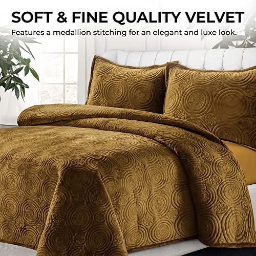 Capri Medallion Velvet Quilt Set Queen Camel Tribeca Living
