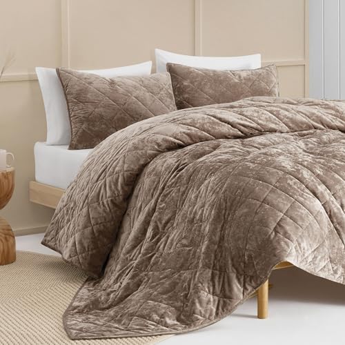 Wonderful Luxury Velvet Brown Quilt Set, King Diamond Stitch Pattern Bedding, Lightweight Ultra-Soft Skin-Friendly, All-Season, Versatile as Comforter/Bedspread for Adults Teens Kids Bedroom,106"x94" Wonderful
