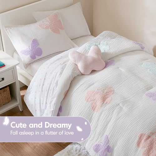Intelligent Design Kids Rio Twin Comforter Set – Girls’ Reversible Tufted Chenille Bedding with Pastel Purple Butterflies and Pink Dot, 3pcs Intelligent Design