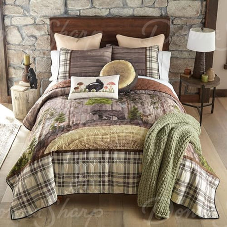Donna Sharp Wildwood Lodge Polyester Quilt Bedding Set - 3-Piece Queen Size Quilt Set - Includes 90" x 90" Quilt and 20" x 36" Pillow Shams - Machine Washable Donna Sharp