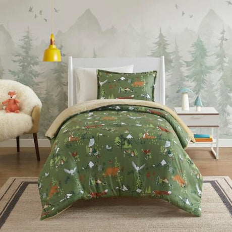 Intelligent Design Kids Queen Comforter Set, Reversible Plush, Cozy Plush Reverse Bedding, Winter Fluffy Comforter Bed Set, 2 Shams, Enchanting Forest Animals, Full/Queen, Sage Green 3 Piece Intelligent Design