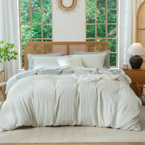 BUPIRD Sage Green Queen Size Comforter Set Striped 100% Soft Washed Microfiber Jacquard 3 Pieces Striped Bedding Sets Green White Comforter Queen for All Seasons and 2 Pillowcases Comfort Breathable BUPIRD