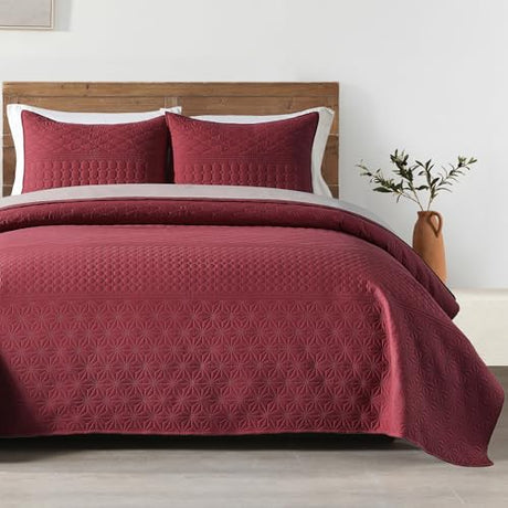 HORIMOTE HOME Burgundy Red Twin Size Quilt Set - Soft Microfiber Bedspread with 1 Sham, Lightweight & All-Season Geometric Coverlet for Cozy Bedding HORIMOTE HOME