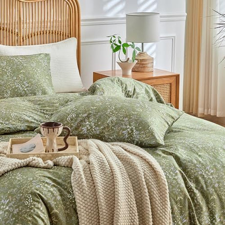 AMWAN Queen Size Comforter Set Forest Green, 3 Pieces Queen Bedding Sets, Vintage Botanical Bedding Set, 1 Comforter with 2 Pillowcases, Aesthetic Floral Comforter Set Soft for All Seasons AMWAN