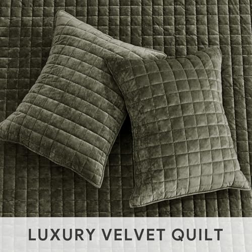 RECYCO Luxury Velvet Quilt Set King Size, Lightweight Velvet Comforter Set, Oversized Bedspread Coverlet Quilted Bedding Set, with 2 Matching Pillow Shams, for All Season, Olive Green RECYCO