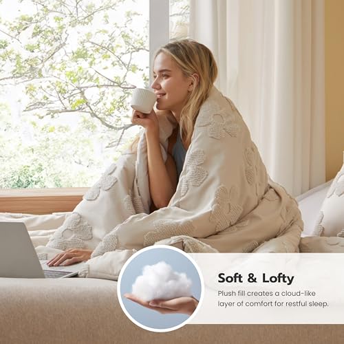 Joiedomi Tufted Twin Comforter Set, 2 Pieces Beige Boho Twin Bedding Set with 1 Boho Flower Comforter and 1 Pillow Sham, Bed in a Bag for All Seasons Joiedomi