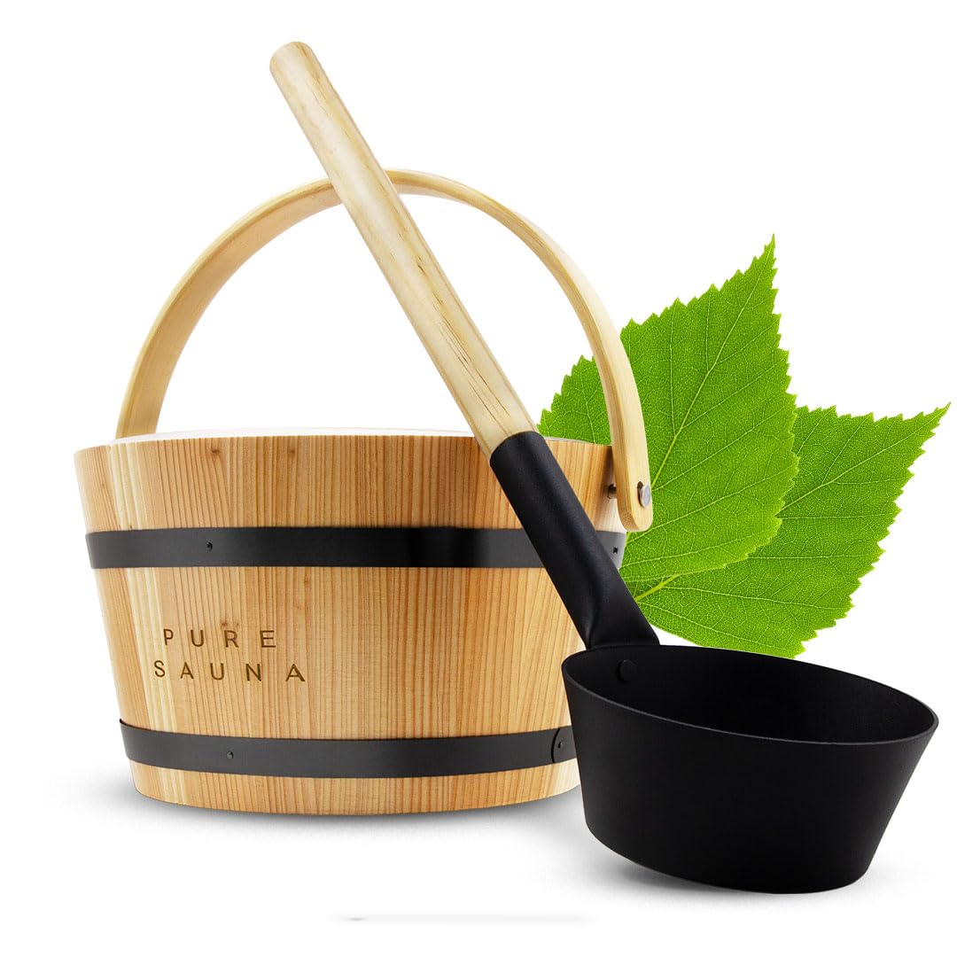 Pure Scentum Unique Wooden Sauna Water Bucket and Ladle Set - Improved Ergonomic Handle - Cedar Wood Sauna Water Bucket, Titanium & Recycled Plastic with 4L Capacity - Premium Sauna Accessories