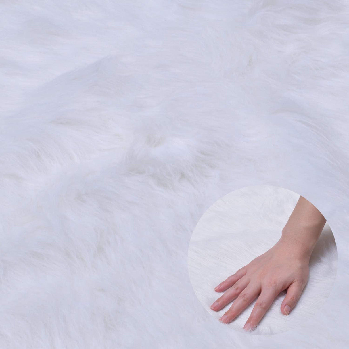 YEAHOME Christmas Tree Skirt, 48 Inch White Soft Faux Fur Tree Skirts Plush Christmas Decorations, White Ornaments Christmas Tree Skirts Xmas Decorations Indoor Holiday Party Decor YEAHOME