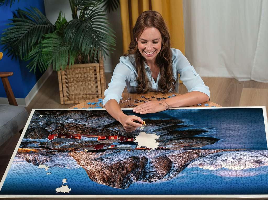 Ravensburger Hamnoy, Lofoten 3000 Piece Jigsaw Puzzle for Adults - 17081 | Premium Quality, Durable Blueboard | Unique Handcrafted Tooling | Perfect Interlocking Fit | Ideal for Advanced Puzzlers Ravensburger
