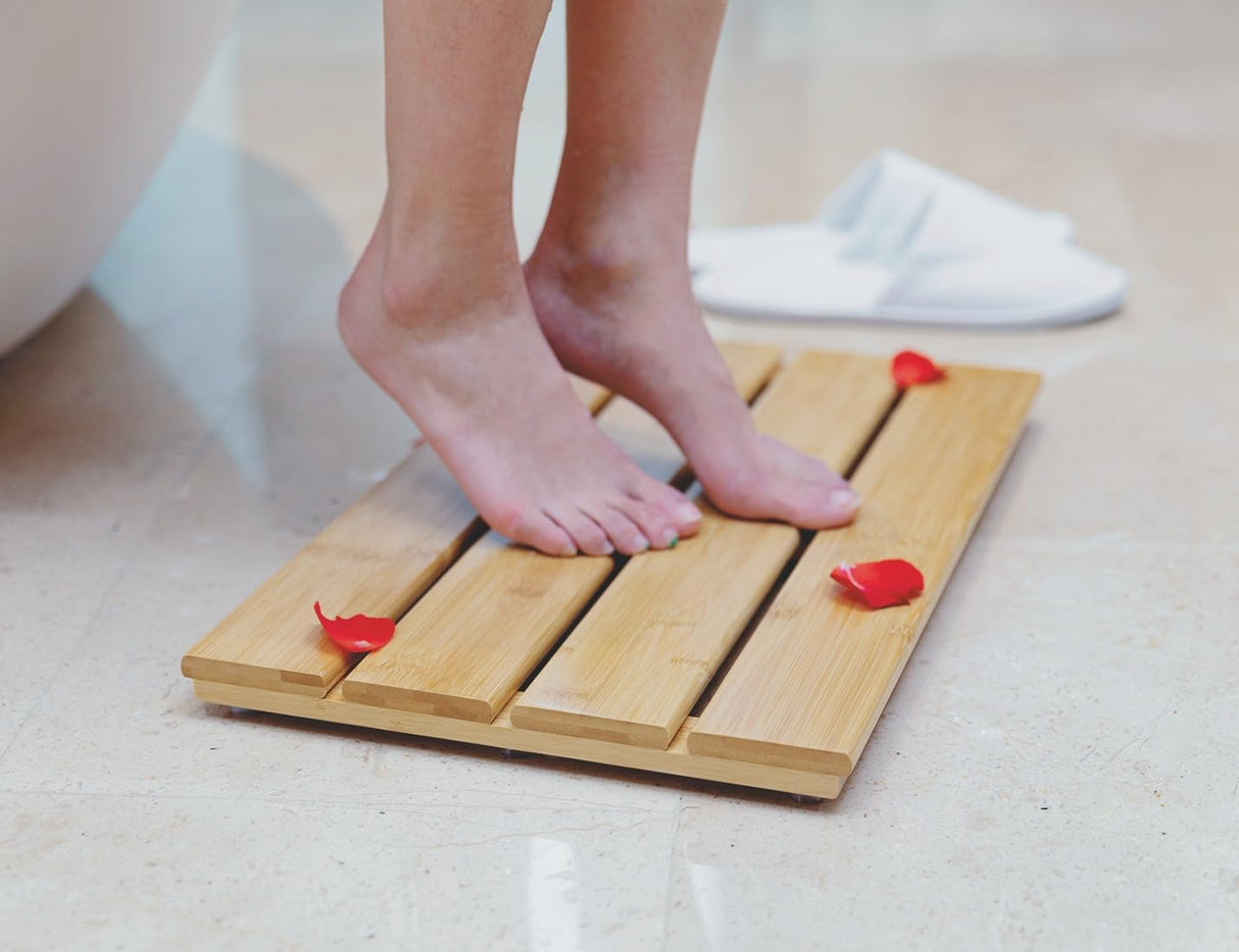 PELYN Bamboo Wooden Mini Bath Shower Mats for Small Bathroom, Small Bamboo Wood Bathroom Floor Mat, Sturdy and Easy to Clean(15.8 x 10.2 Inch) PELYN