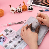 UOOU Needle Felting Beginners Kit with Box,Needles Felting Supplies with 24Pcs Felting Needles,Felting Pad,Wool Roving,DIY Needle Felting Cat Dolls UOOU