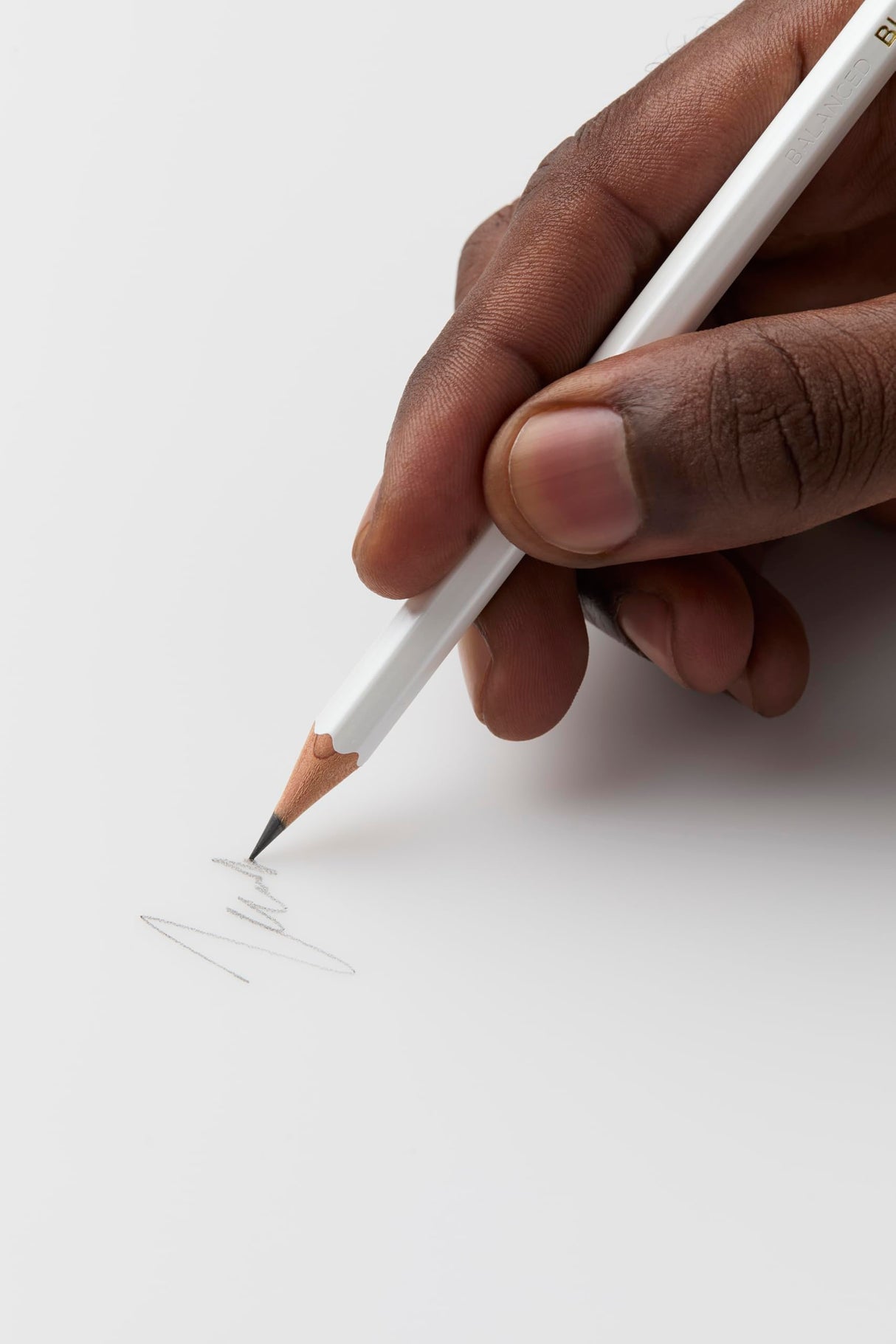 Blackwing Pearl Pencils - 12 Count, Incense-cedar, Premium Japanese Graphite, Pearlescent White, Balanced Lead, Great for Journaling and Writing Blackwing