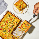 OXO Good Grips Non-Stick Pro Cake Pan Square 9 x 9 Inch, brown OXO