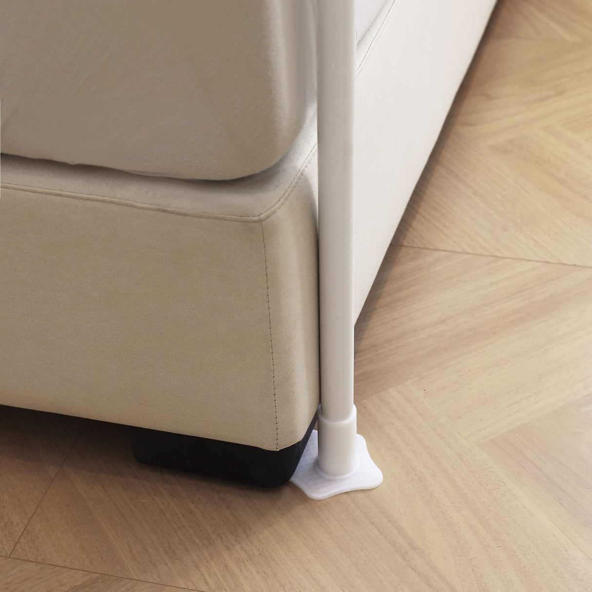 AIKASY Premium Canopy Bed Frame Post for King Size Beds, Enhanced Metal Poles, Four Corner Bed Brackets, Ideal for Metal and Wood Bed Frames, Bedroom Decor Upgrade （White, King） AIKASY