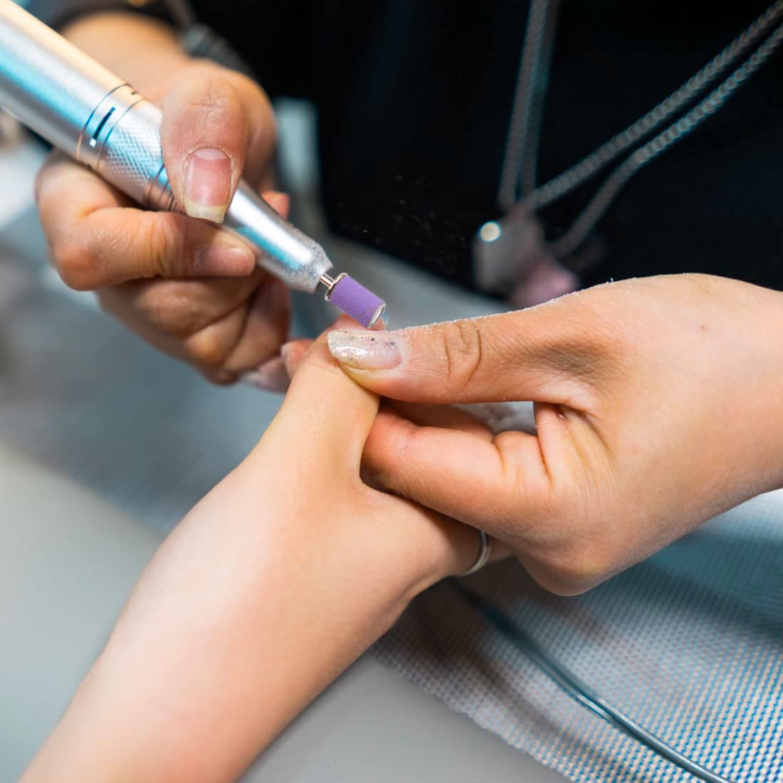 Rolybag Sanding Bands for Nail Drill Nail Sanding Bands Professional Sanding bit Nails 240 Pieces 4 Color Coarse Fine Grit Efile Sand Set 80#120#180#240# 2 Pieces Nail Drill Bits Rolybag