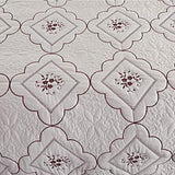 Oliven 3 Pcs Embroidered Quilt Full/Queen Size Floral Bedspread Soft Breathable Flower Coverlet Burgundy White Bed Cover Embroidered Bedding Christmas Bed Home Decor Oliven
