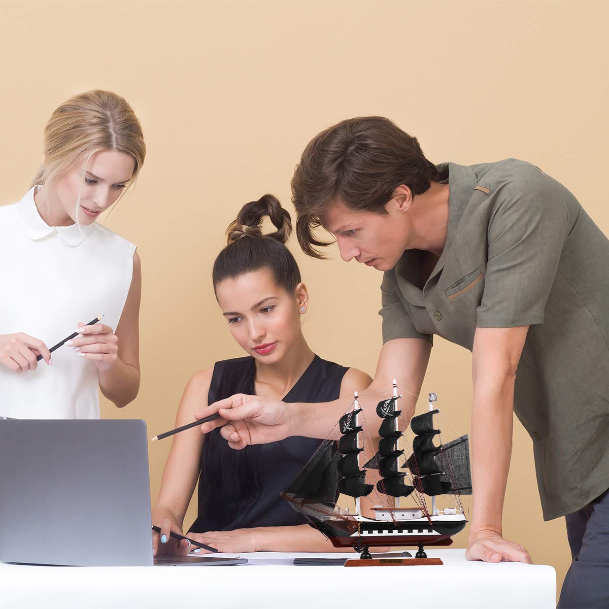 1Pc Wooden Pirate Model Sailboat Vessel Model Sailing Boat Home Decor IMIKEYA