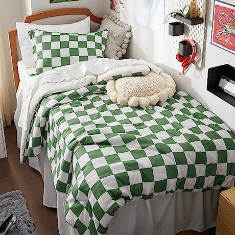 Bedsure Twin/Twin XL Comforter Set - Twin Extra Long Comforter Set, Checkered Dorm Bedding for Boys, 2 Pieces, 1 Soft Green Comforter and 1 Pillow Sham Bedsure