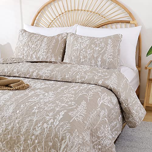 JANZAA Quilts Queen Size Oatmeal Bed Spread with White Floral Pattern Botanical Microfiber Quilts Set Lightweight Comforter 3 Pieces Reversible Bedding Set (1 Queen Quilt and 2 Pillow Cases) JANZAA