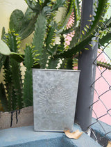 LESEN Galvanized Metal Wall Planter,Farmhouse Wall Decor Hanging Wall Vase Pocket Planters Flowers Holder Country Rustic Home Wall Decor,Set of 2 LESEN