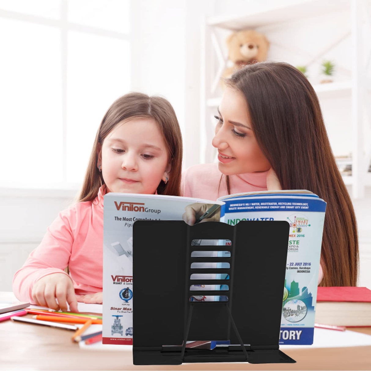 Honagu Book Stand Metal Desk Book Holder, Book Holders for Reading Hands Free, Adjustable Cookbook Documents Holder, Portable Bookstand for Music Books, Textbook, Recipe, Tablet, Ipad (Black) Honagu