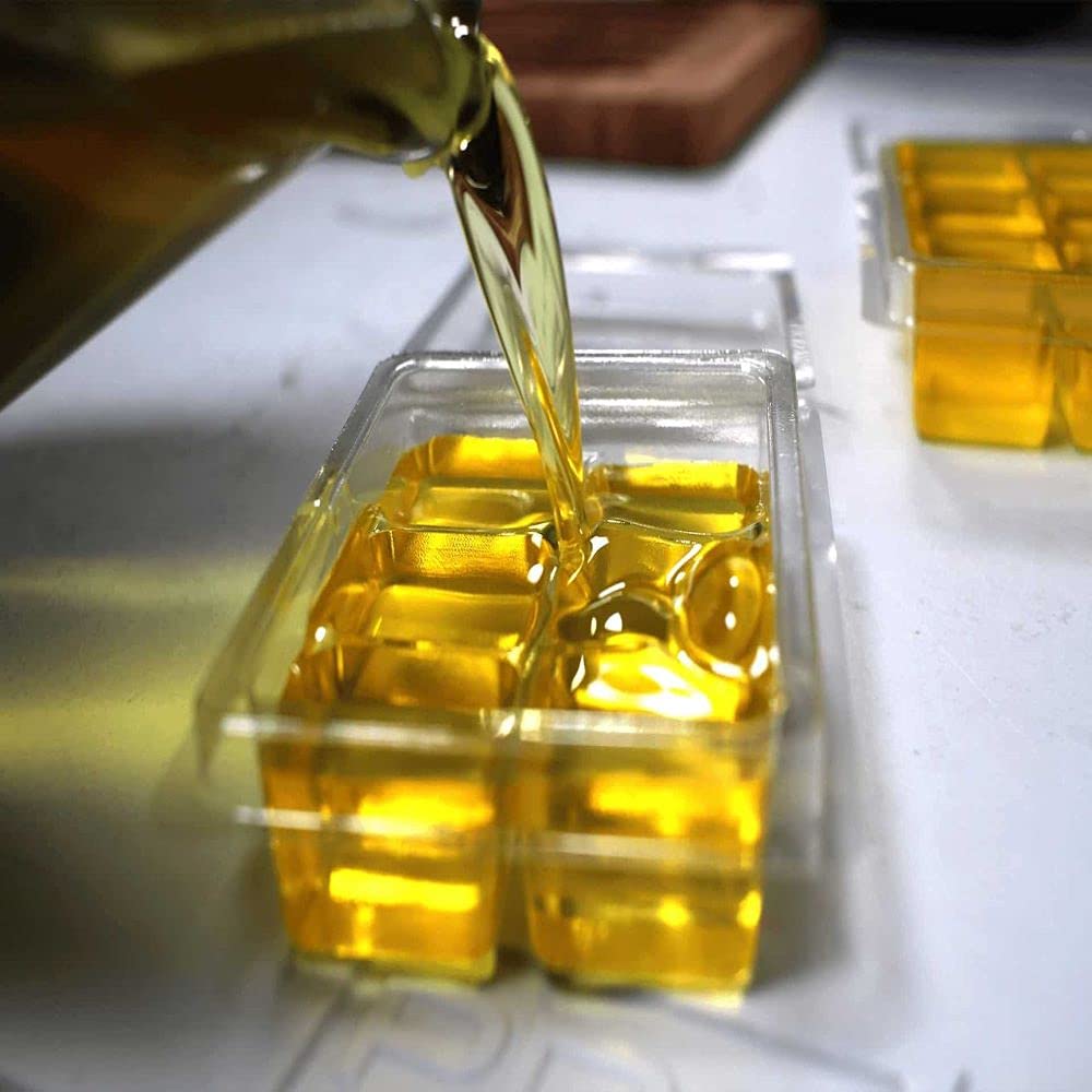 Red Candle Dye Chips ( 14 Grams Approximate 20 pcs Per Bag ) for Making Soy Wax, Coconut Blends, ParaSoy Wax, Parriffin Wax Container & Pillar Candles & Wax Melts Virginia Candle Supply