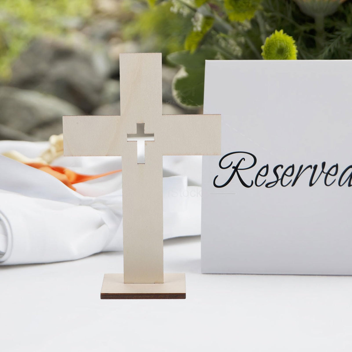 LOGOFUN 10pcs Wooden Cross Ornament Cross Art Sign with Base Churches Wood Cross With Stand Crafts for Home Wedding Church Decoration LOGOFUN