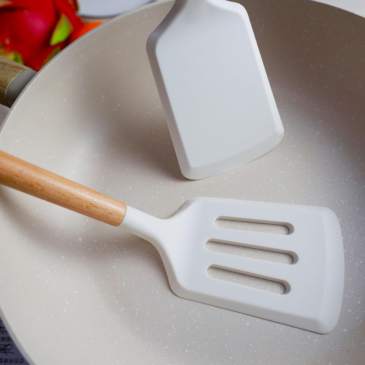 KLAQQED 2Pcs Spatula Silicone Spatula Set Turner Kitchen Spatulas Silicone Heat Resistant for Nonstick Cookware Rubber Wok Spatula, Plastic Spatula Silicone for Cooking Use Kitchen Utensils Set White KLAQQED