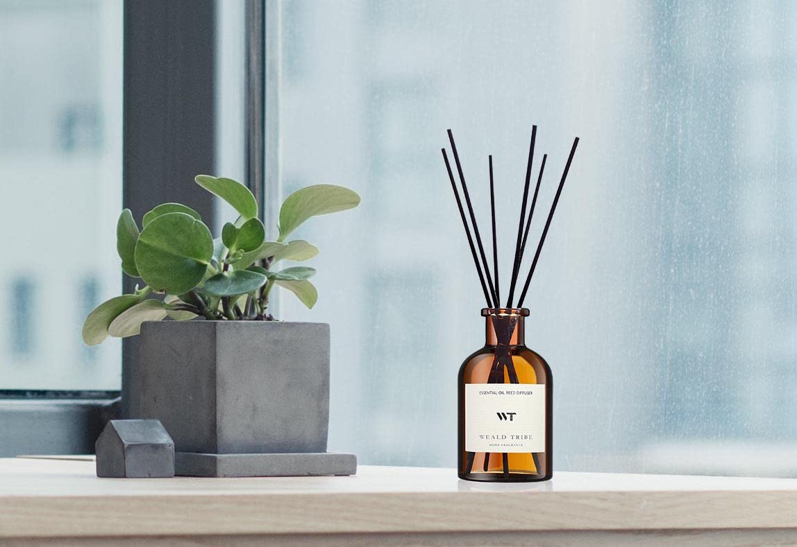 WEALD TRIBE Flower Reed Diffuser Set Eucalyptus & Lavender Scent For Bathroom Accessories Shelf Decor & Air Fresheners, Sticks Defusers With 4.0 fl oz Essential Oils, House Bedroom Office Decor & Gift WEALD TRIBE