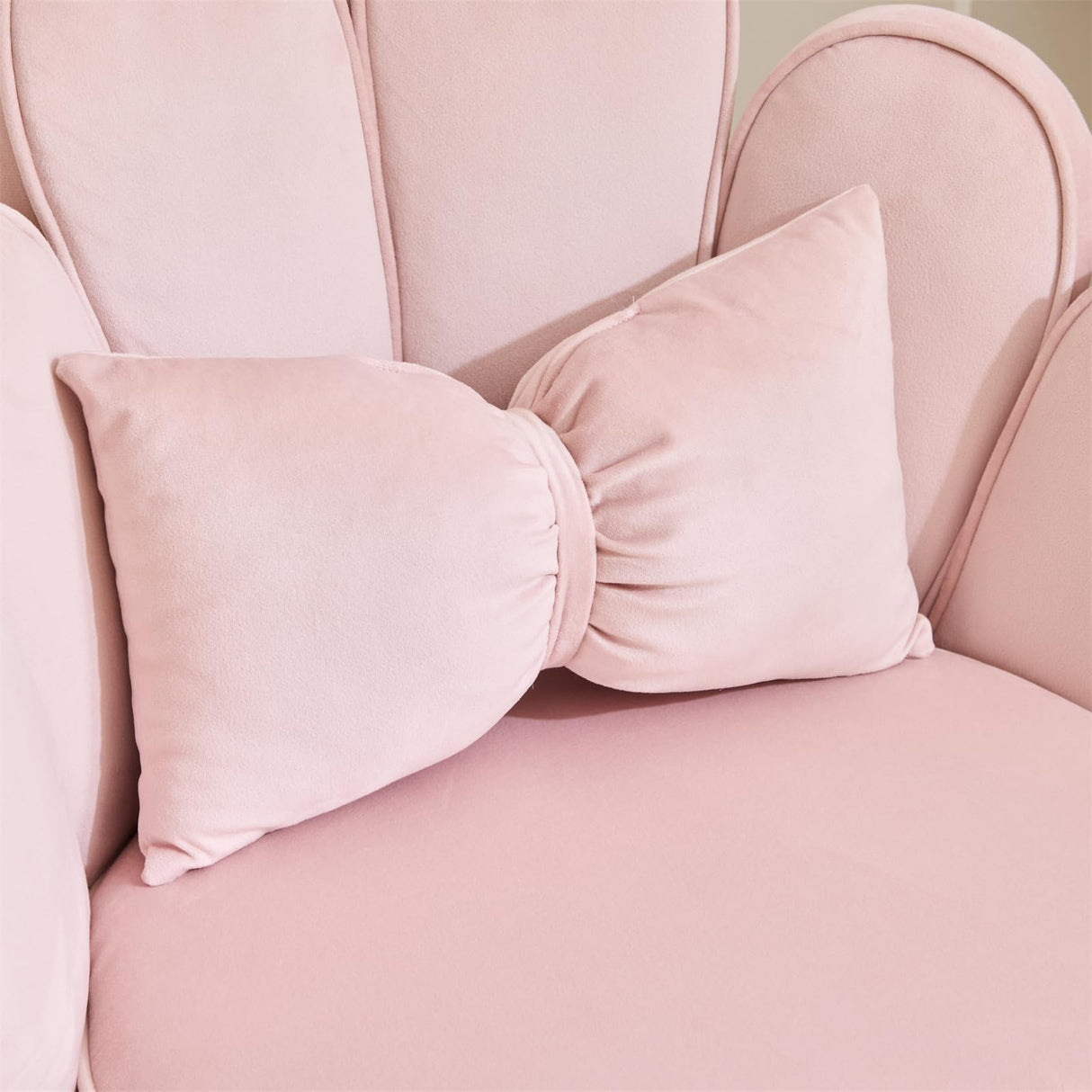 VINGLI Petal Makeup Vanity Chair with Back,Flower Cute Girls Desk Chair Comfy No Wheels,Modern Dining Chair,Small Accent Chair with Adustable Gold Legs&Bow Pillow for Home Office,Bedroom,Velvet,Pink VINGLI