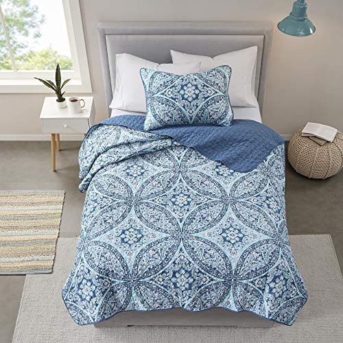 Comfort Spaces Reversible Quilt Set-Vermicelli Stitching Design All Season, Lightweight, Coverlet Bedspread Bedding, Matching Shams, Twin/Twin XL (66 in x 90 in), Gloria Damask Aqua 2 Piece Comfort Spaces