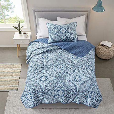 Comfort Spaces Reversible Quilt Set-Vermicelli Stitching Design All Season, Lightweight, Coverlet Bedspread Bedding, Matching Shams, Twin/Twin XL (66 in x 90 in), Gloria Damask Aqua 2 Piece Comfort Spaces