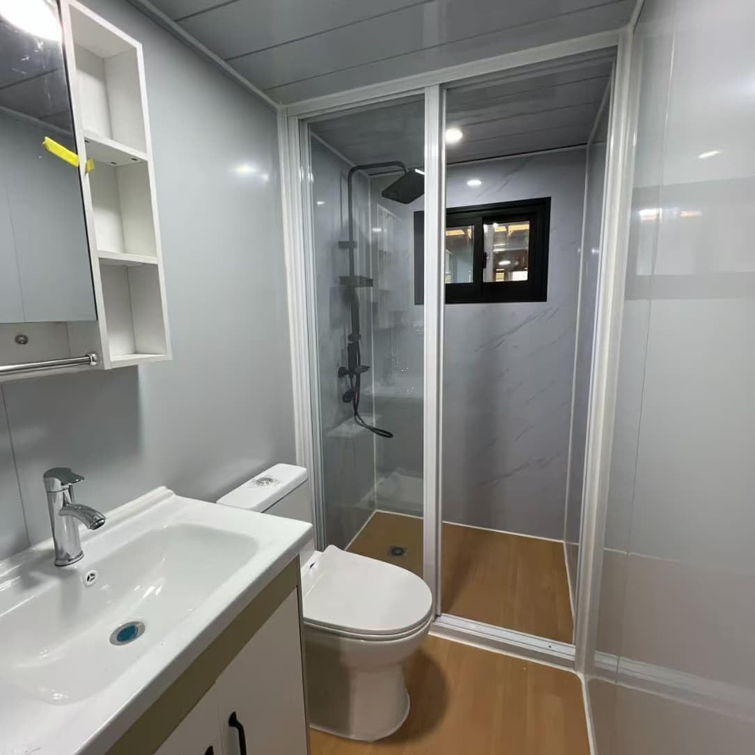 𝗣𝗼𝗿𝘁𝗮𝗯𝗹𝗲 𝗘𝘅𝗽𝗮𝗻𝗱𝗮𝗯𝗹𝗲 𝗖𝗼𝗻𝘁𝗮𝗶𝗻𝗲𝗿 𝗛𝗼𝗺𝗲 - 40ft 3 Bedroom Customizable prefab Home with Kitchen, Toilet, Bathroom, Electrical, Plumbing, Quick Assembly Modular Unit Generic