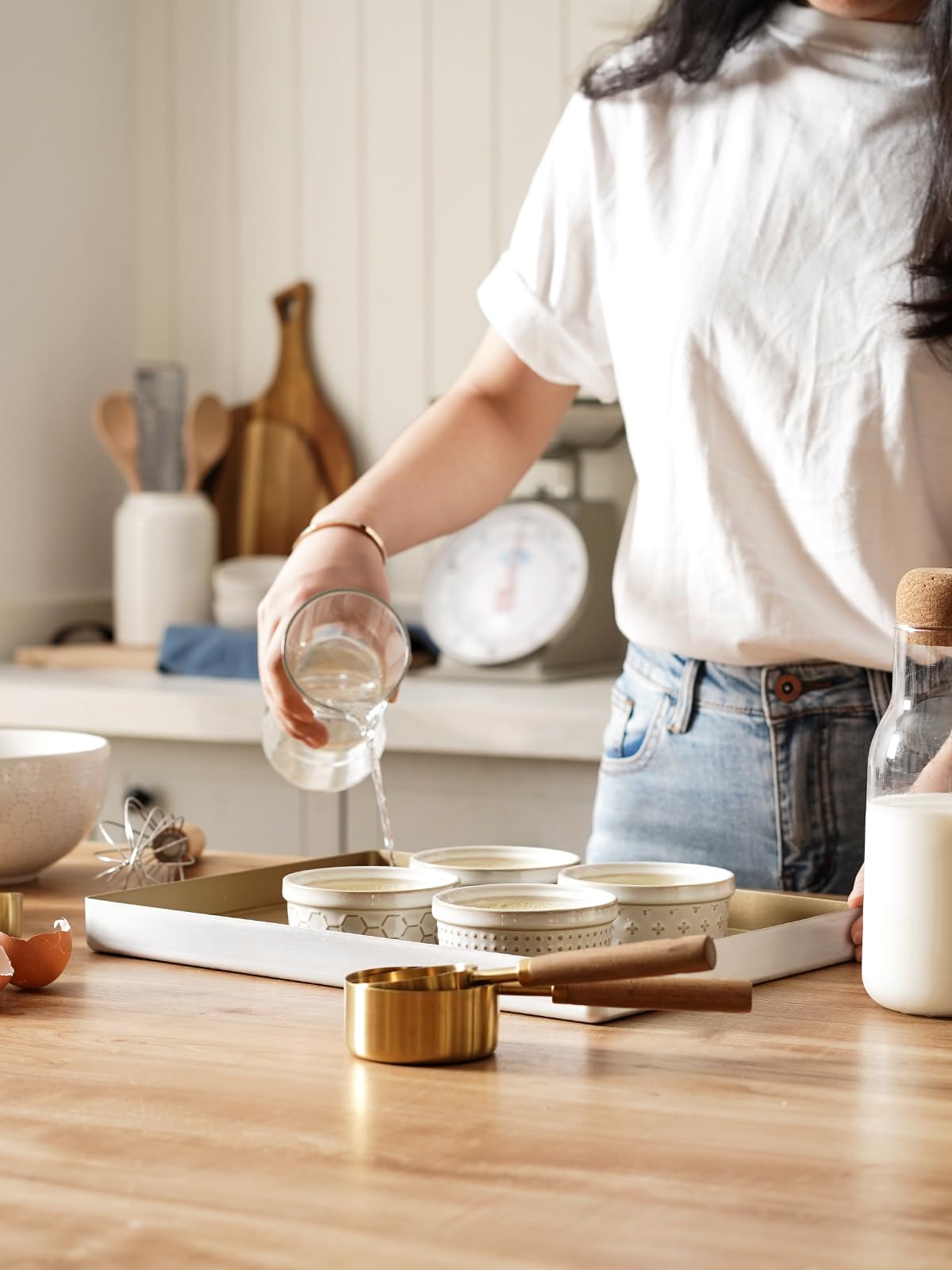 LE TAUCI Ramekins 4 oz, Ramiken for Creme Brulee, Lava Cake,Pudding, Souffle, Small Sauce Bowl,Ceramic Baking Dishes- 3.8 inch, Set of 4, Arctic White LE TAUCI